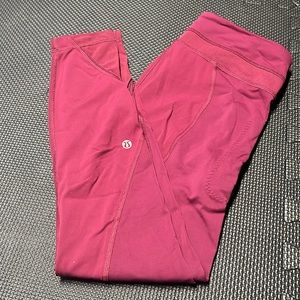Lululemon leggings with mesh detail size 6